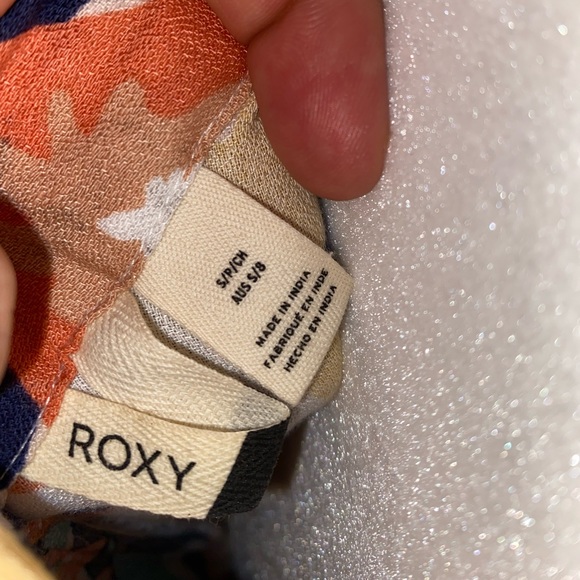 ROXY FLORAL DRESS - Picture 10 of 10